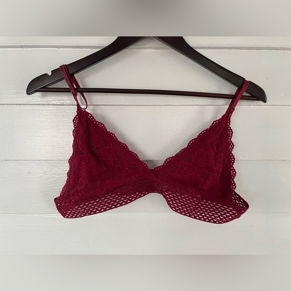 4/25 - 2 Black/Burgandy SHEIN Bralettes - Picture 6 of 11